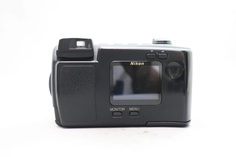 ニコン COOLPIX 800